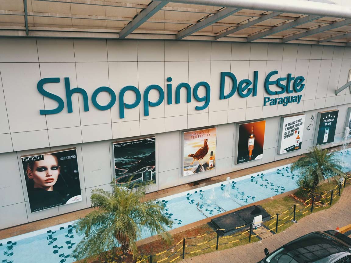 Fachada do Shopping del Este no Paraguai